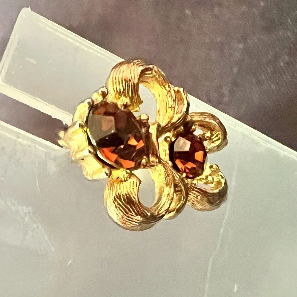 Vintage 1960s Gold Clip-On Earrings Copper‎ Orange Rhinestone Scroll Pat Pending